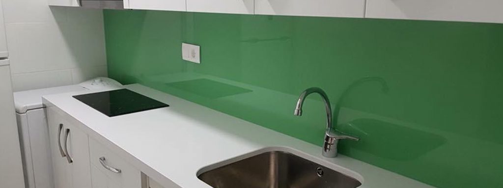 Green-Splashbacks-for-kitchens